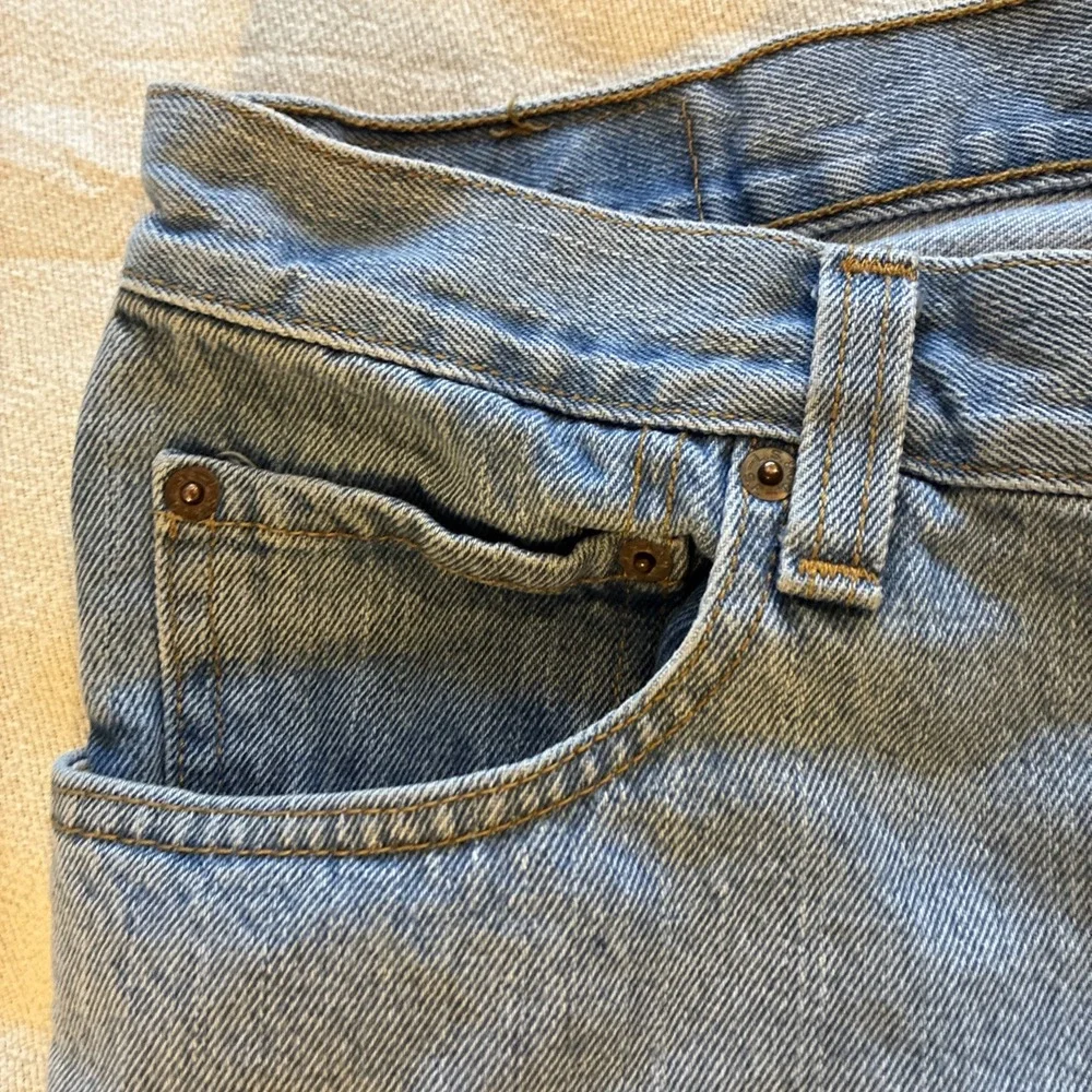 VTG‎ Levi's Mens Jeans 560 36 x 30* Comfort Fit Light Blue Tapered Leg Y2K